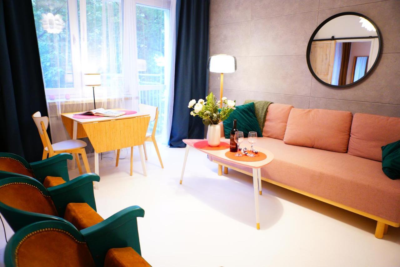 P&O Serviced Apartments Kinowa Варшава Экстерьер фото